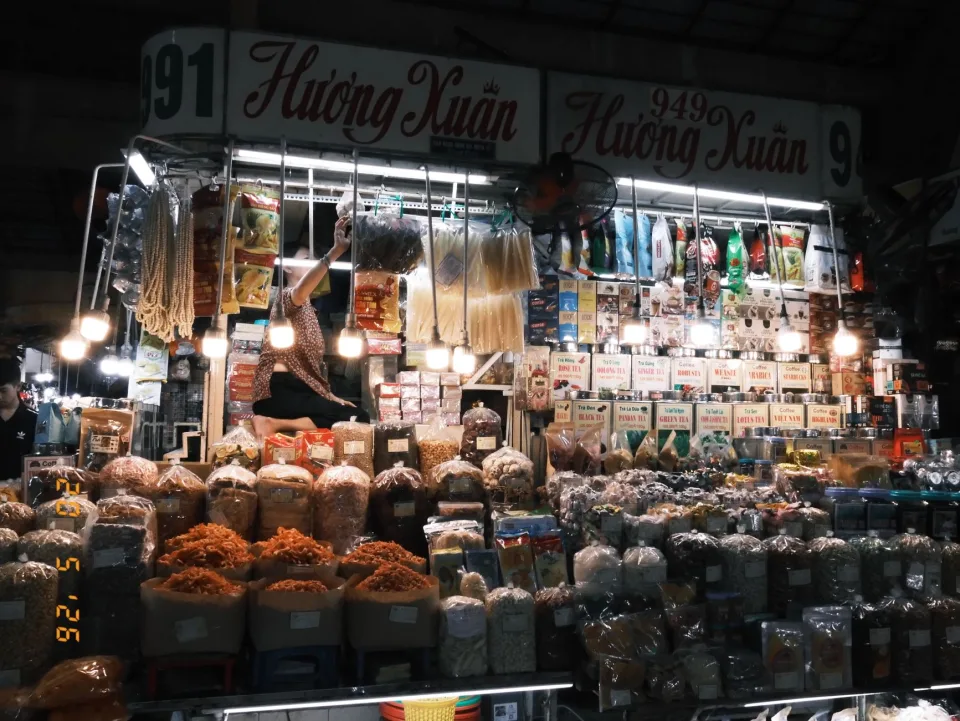 Sân vườn buổi chiều